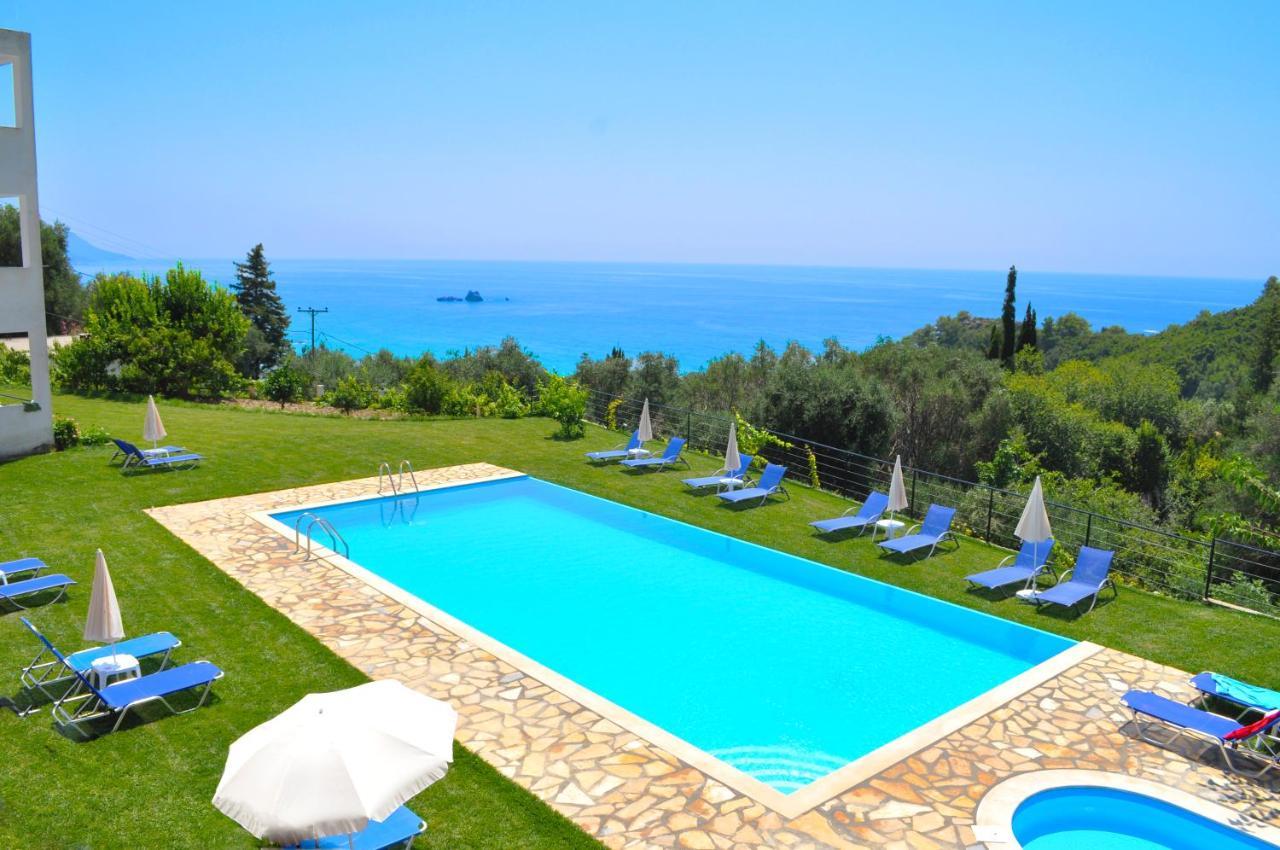 Luxury Loft Apartment With Pool - Pelekas Beach, Corfu Dış mekan fotoğraf