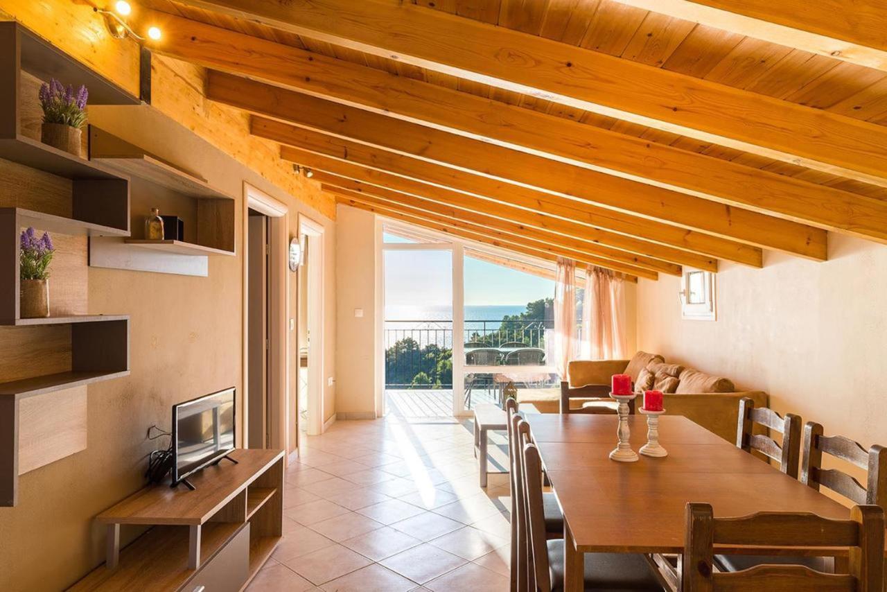 Luxury Loft Apartment With Pool - Pelekas Beach, Corfu Dış mekan fotoğraf
