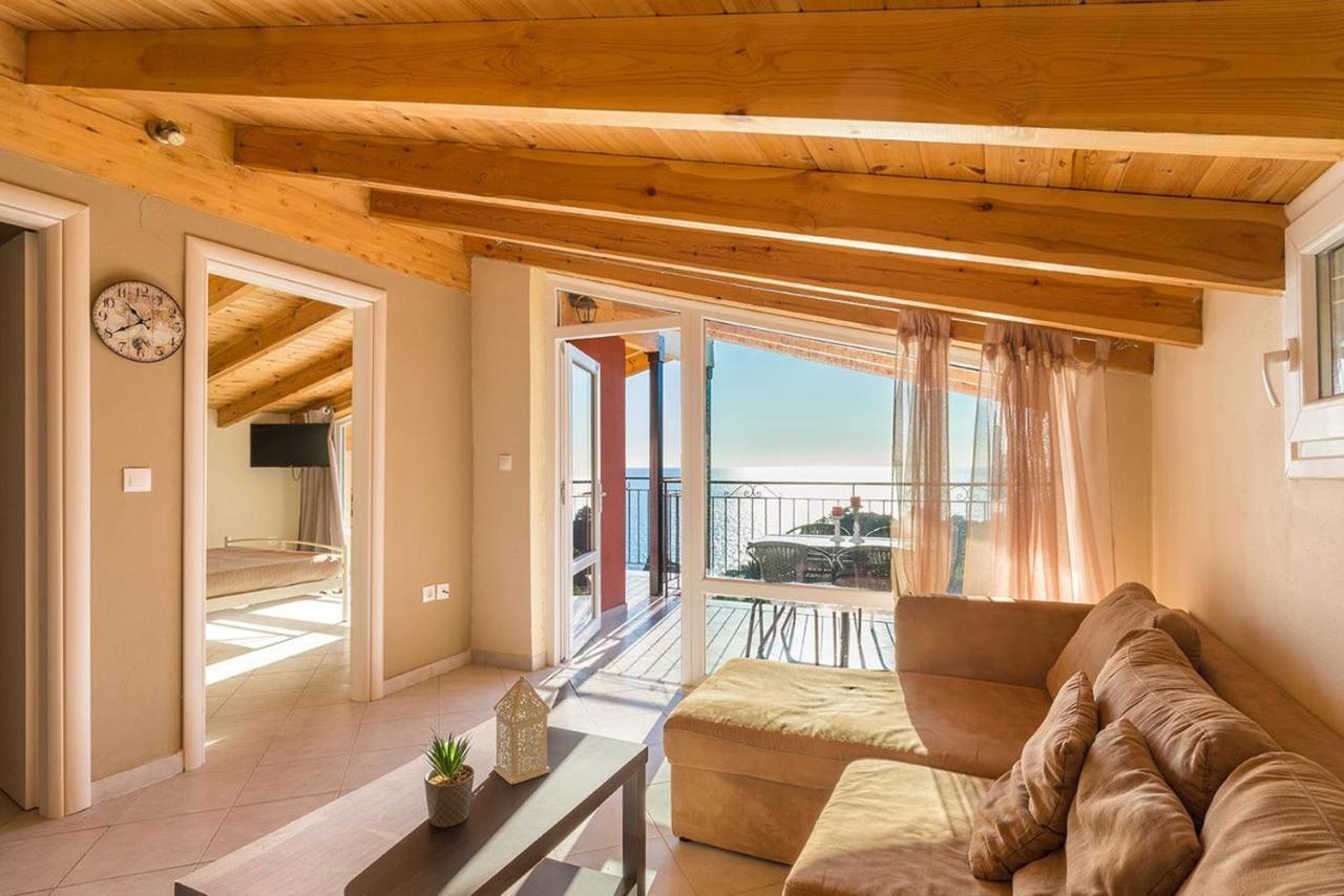 Luxury Loft Apartment With Pool - Pelekas Beach, Corfu Dış mekan fotoğraf