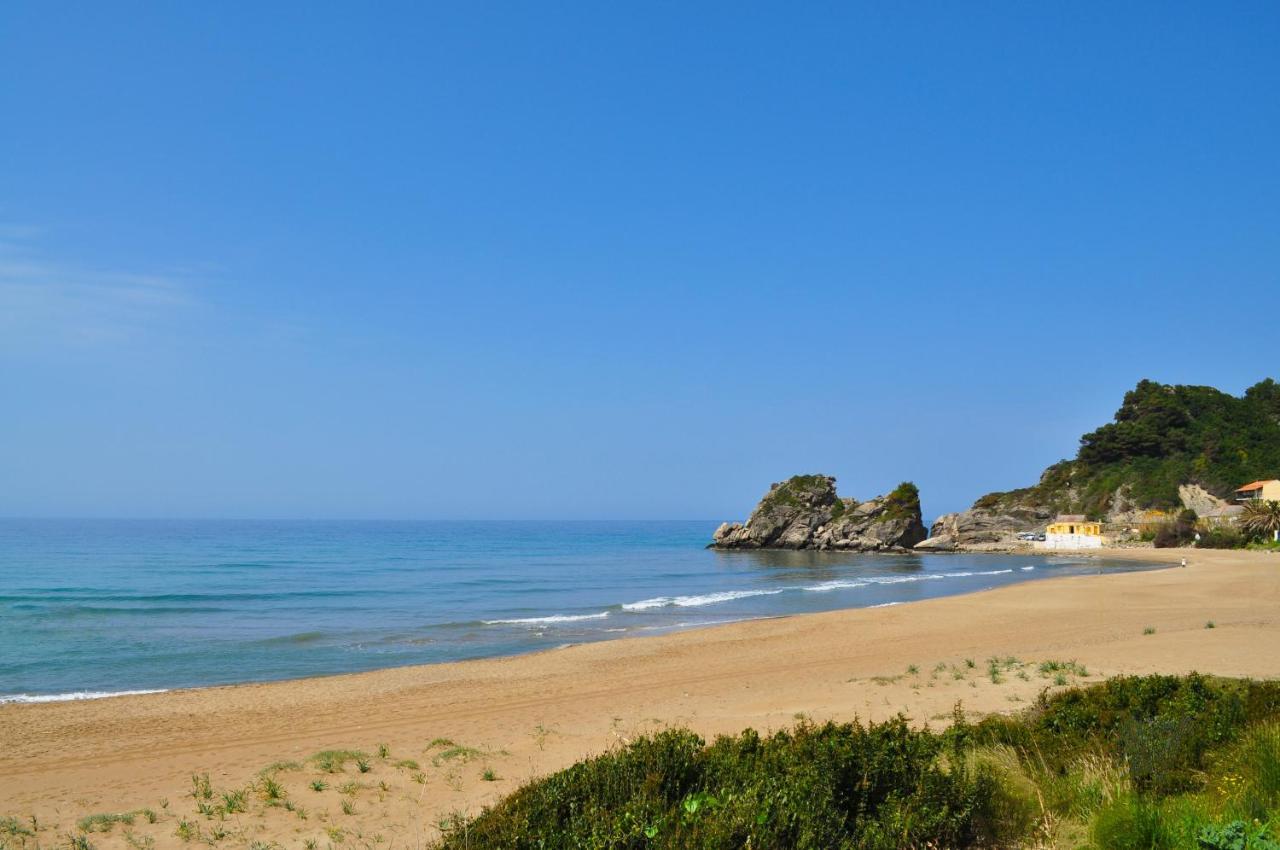 Luxury Loft Apartment With Pool - Pelekas Beach, Corfu Dış mekan fotoğraf